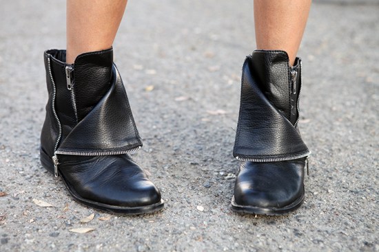 DV by Dolce Vita Sera zipper boots