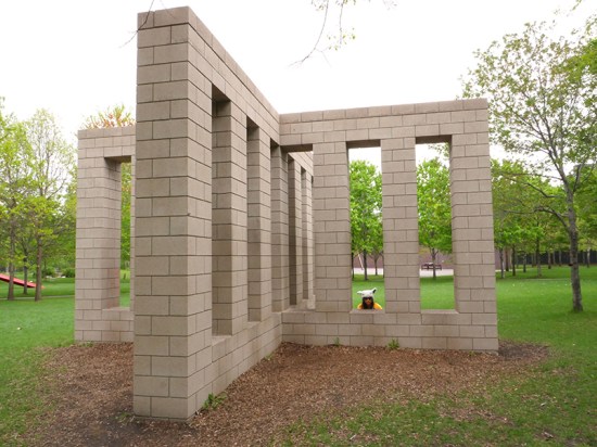 SOL LEWITT X WITH COLUMNS